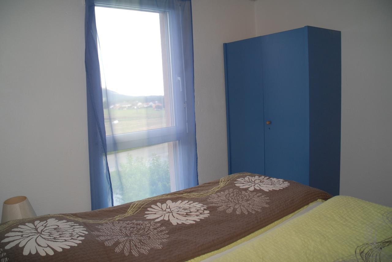 Appartment Aux Lilas Les Geneveys-sur-Coffrane Eksteriør bilde