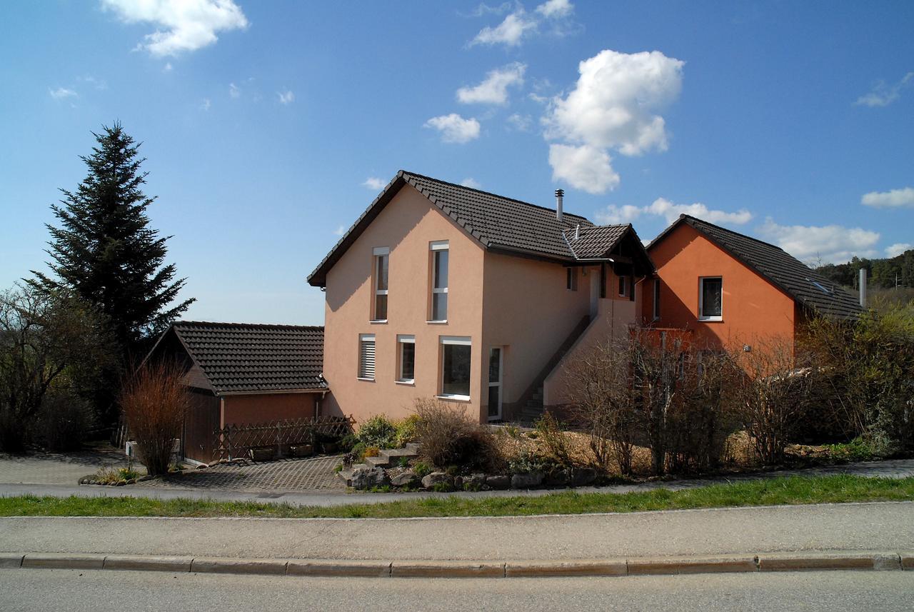 Appartment Aux Lilas Les Geneveys-sur-Coffrane Eksteriør bilde