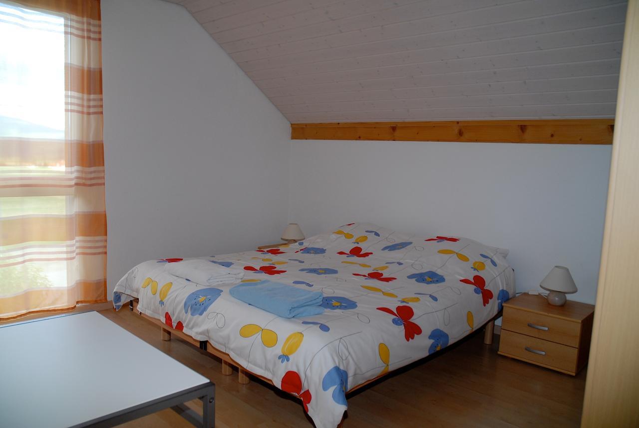 Appartment Aux Lilas Les Geneveys-sur-Coffrane Eksteriør bilde